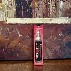 SkinEeze Garment Spray